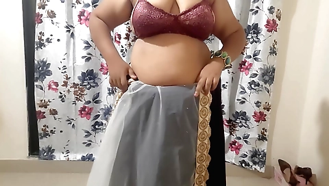 Hot Naughty Indian Desi Bhabhi Getting Ready For Her Secret Boyfriend