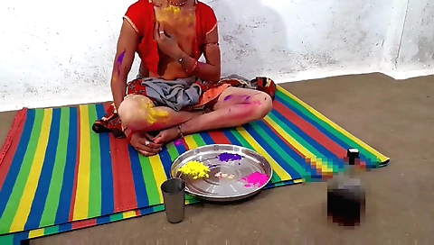 Holi indian video scene with a sexy guy in asexy outfit