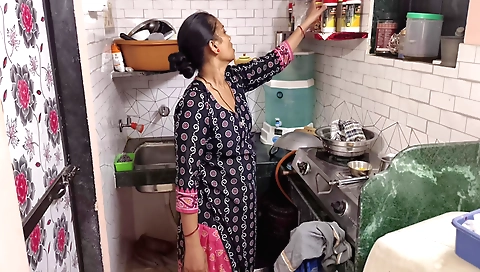 Indian brunette with a shaved pussy fucks her stepsister