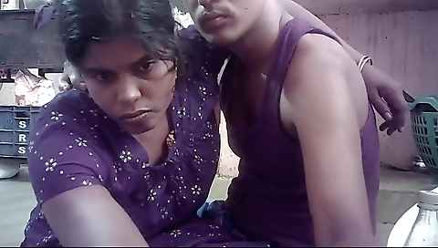 Indian housewife with small tits gets her pussy licked