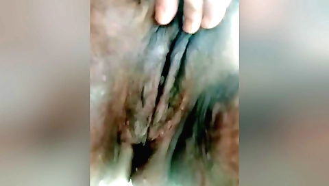 Amateur milf 18+ with a big booty plays with her own fingers