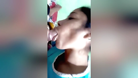 Indian brunette with a juicy pussy amateur cam vid