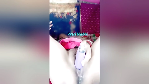 Indian girl with a round booty is fucked with a vibrator