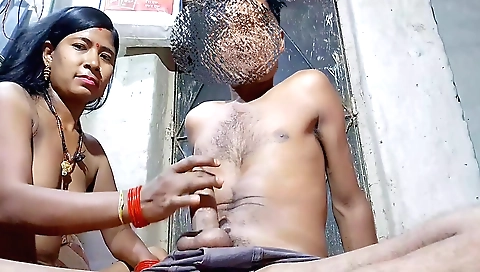 Hairy brunette indian babe gets a hard fuck from her boyfriend