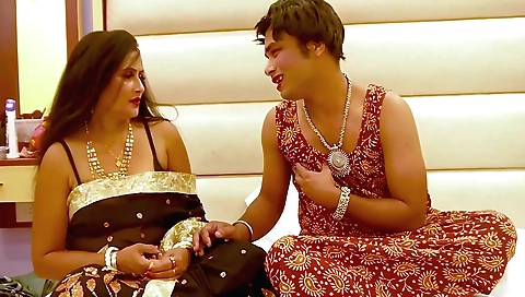 Indian chick with huge boobs is having a sex session