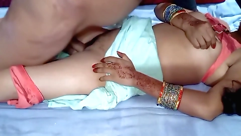 First Night - Ladki Ko Room Me Bula Kar Chod Diya Indian Desi Married