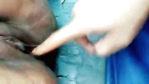 Hindi teen gets a great sex video made with his lover