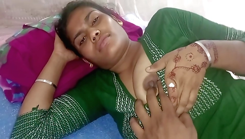 Brunette woman getting humped while she is on her bed and on the bed�