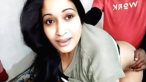 Indian college nurse fucked on the hotel room in hostel