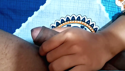Indian girl with a nice face is doing a nice handjob