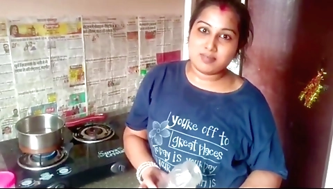 Creampied amateur brunette with small tummy and tight thighs