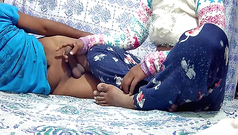 Bangladesh Stepmom And Stepson Sex In The Jungle 3865