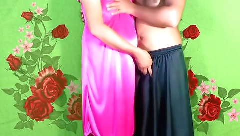 Hot amateur teen gets her pussy drilled in this hd porn movie