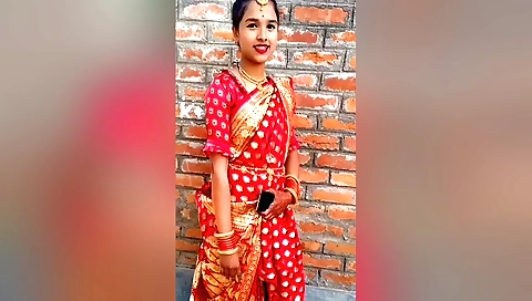 Indian girl is fucking on the ground in outdoor video