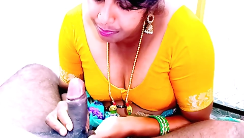 Indian hottie with huge boobs gets nailed in the kitchen