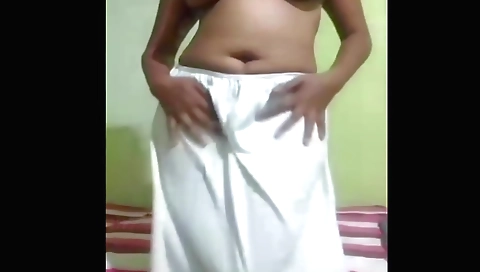 Indian girl with a large ass and a booty is playing with herself