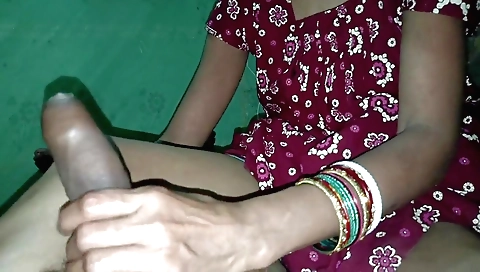 Indian girlfriend is having a deepthroat and a handjob