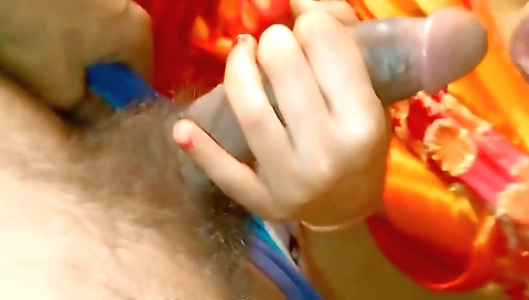 Indian wife fucks and creampies in the homemade porn video