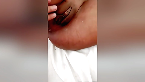 Indian amateur chick gets her pussy and ass fucked