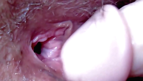 Hairy and a really natural pussy for an amateur porn clip