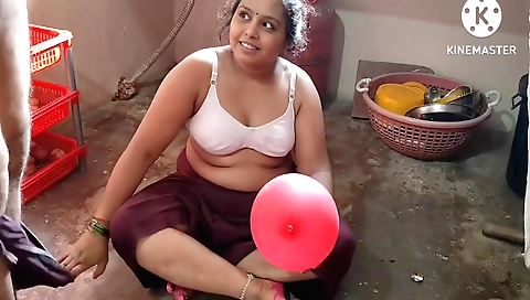 Indian bhabhi gets creampie and cum on her neighbor