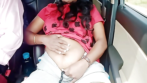 Indian girl gets her pussy licked and then she cums on the seat