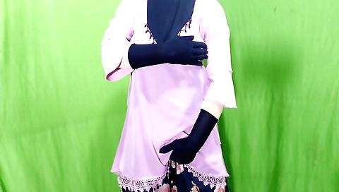 Indian stepdaughter with husband and stepmother has threesome