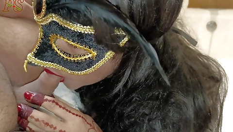 Horny Indian brunette with a juicy ass and tits gets facial