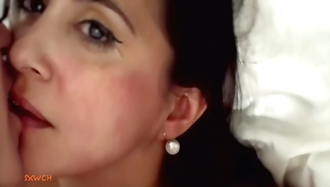 Indian milf handjobs and fingering in homemade video 360k