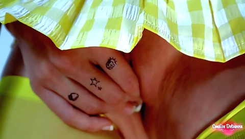 Indian solo video showing a naked woman with her pussy licked