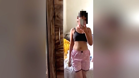 Amature brunette solo girl video with nice body 1080p