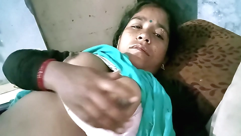 Hairy Indian slut takes off her clothes to play with her pussy