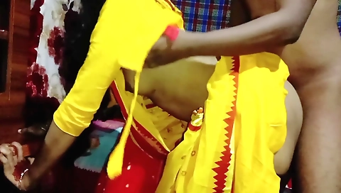 A couple has their sex life with their homemade video