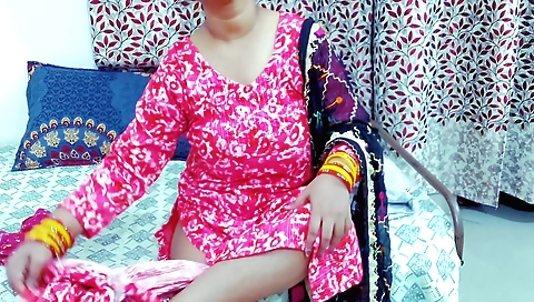 Indian amateur stepmom fucked hard with a hot Hindi audio